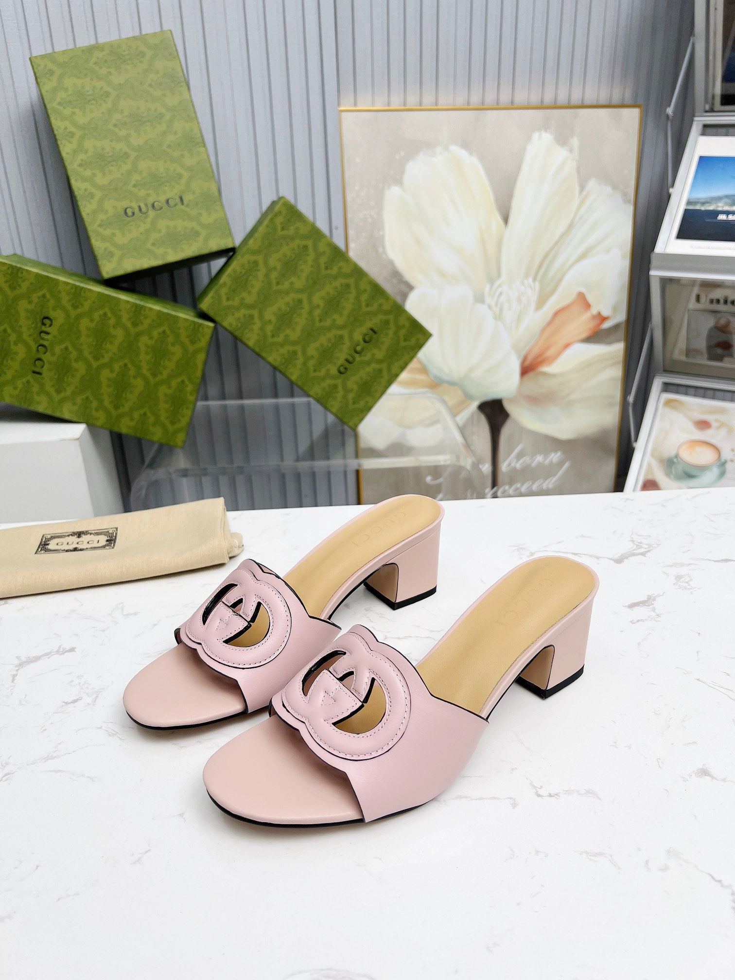 Z2X56B33 Popular high-quality leather Shoes 5.5cm