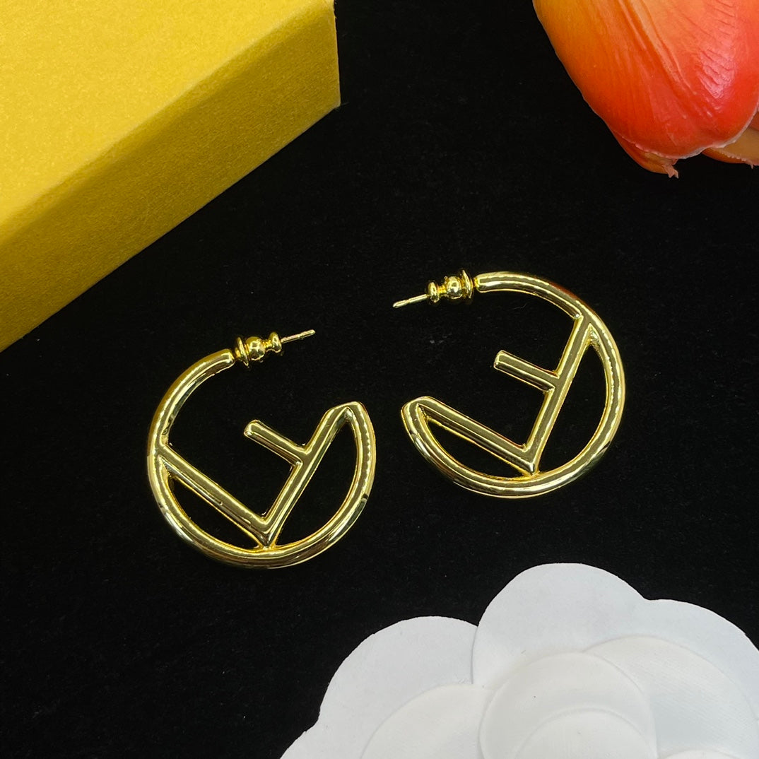 14F647E Popular  Earrings