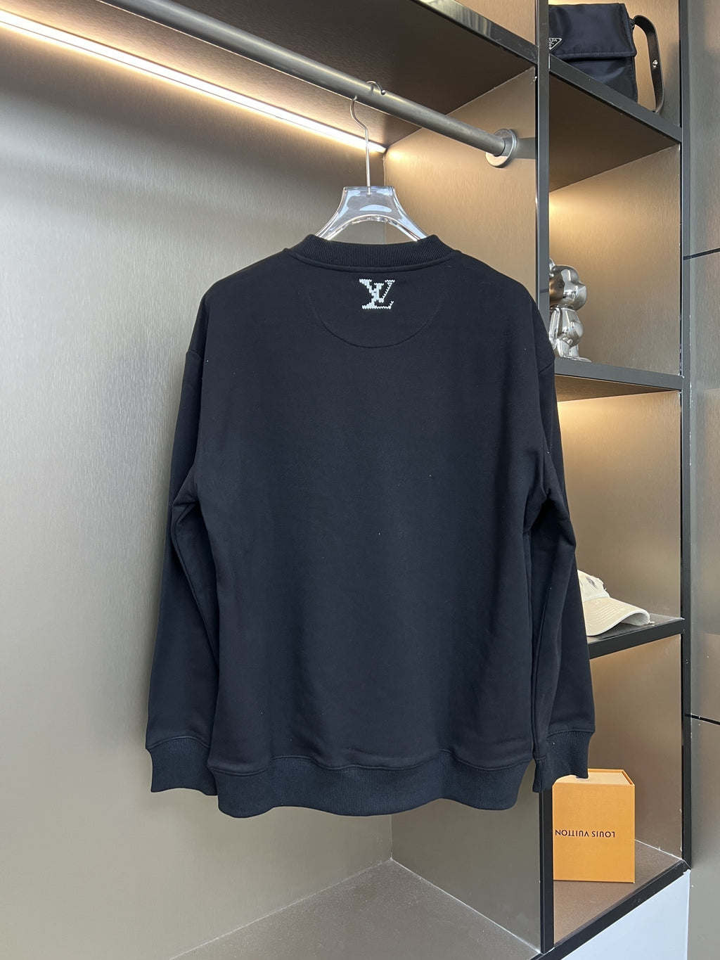105ZE373U Popular Sweaters