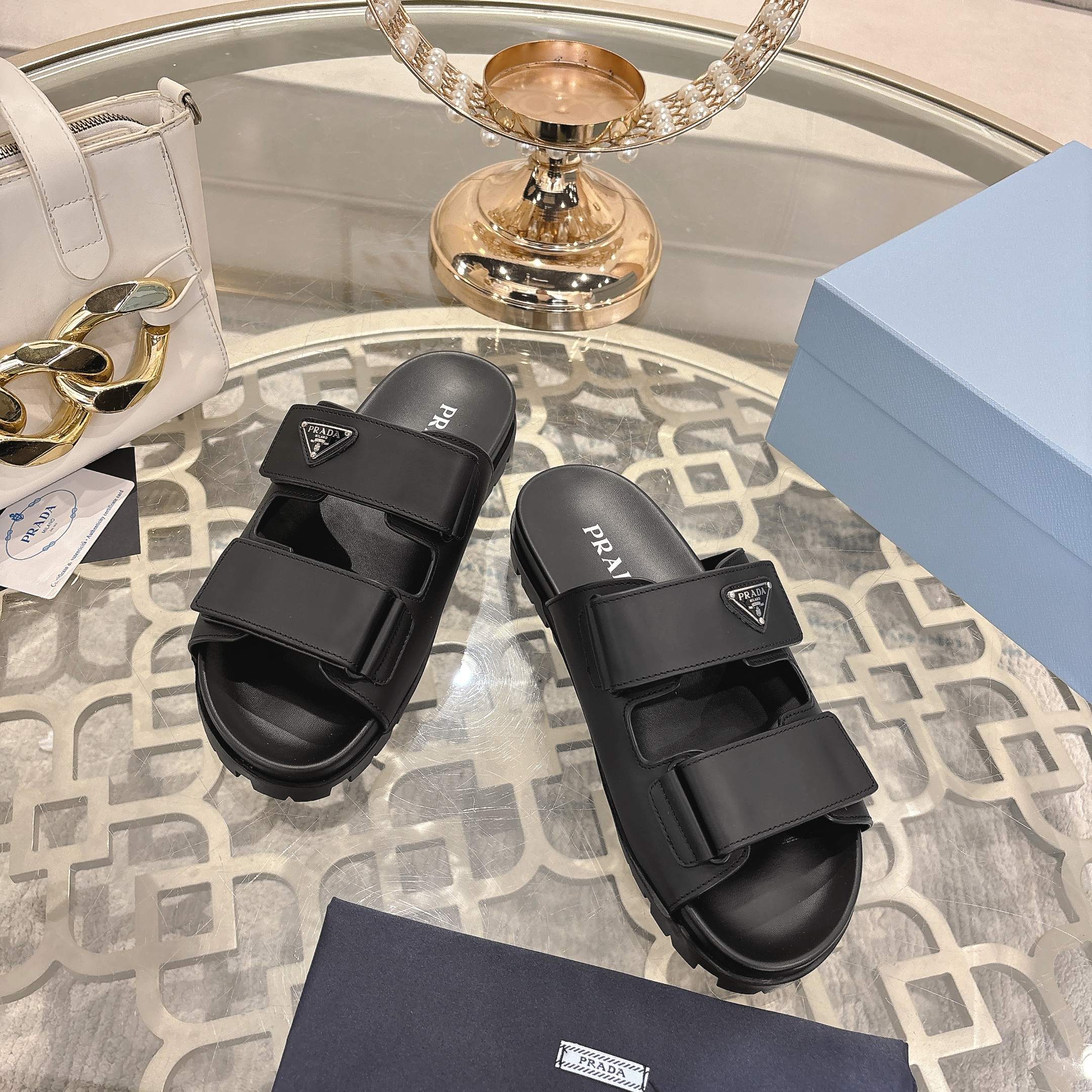 Z2P36P37 Popular high-quality leather Shoes