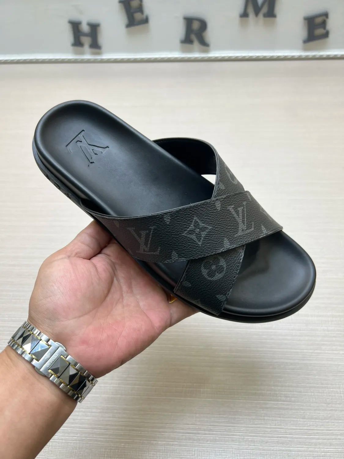 54E56Z Popular slippers