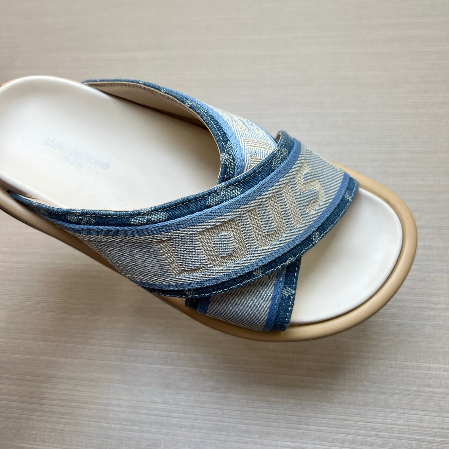 535ZE274Z Popular Slippers