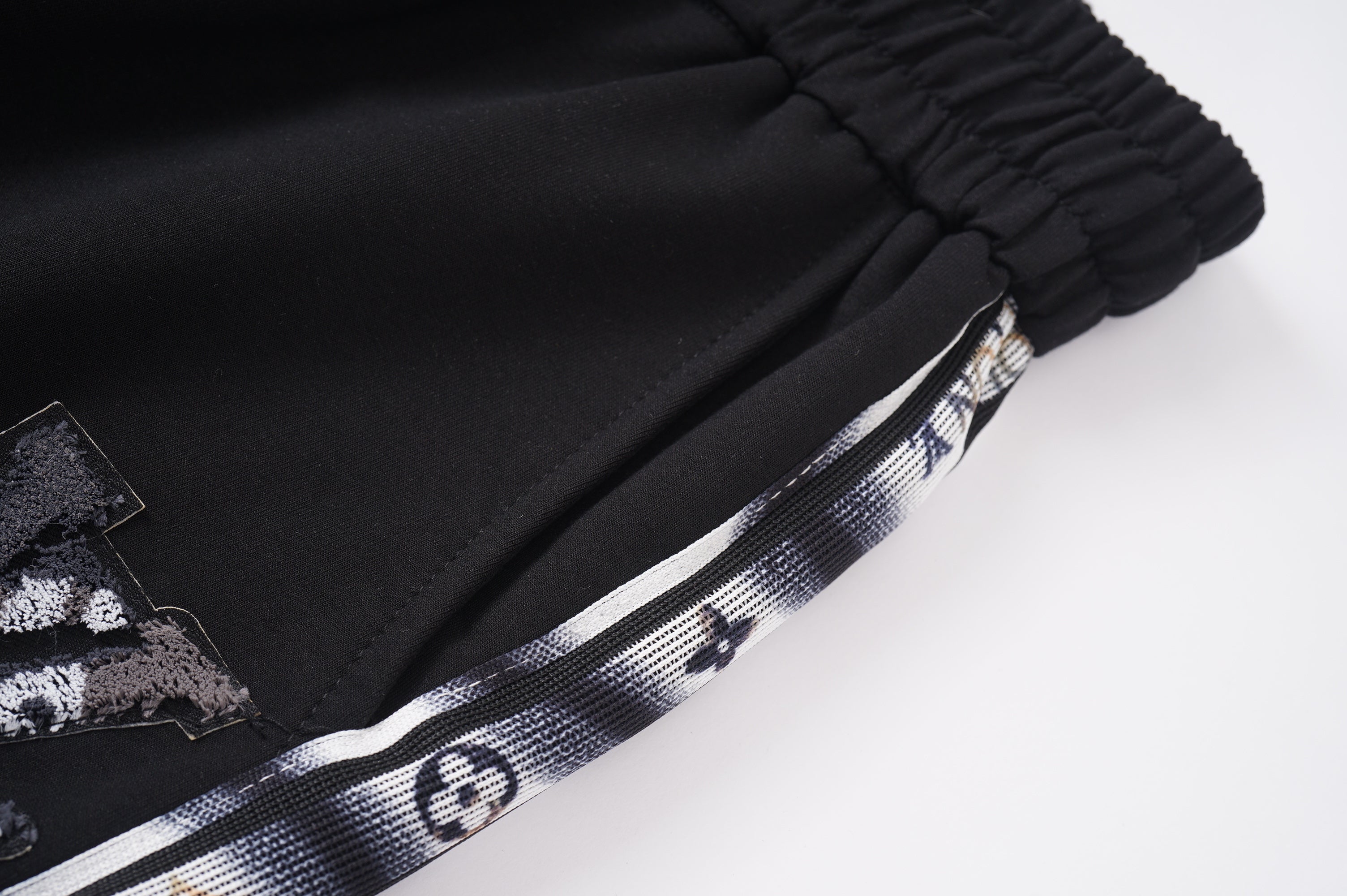 105ZE381U Popular Pants