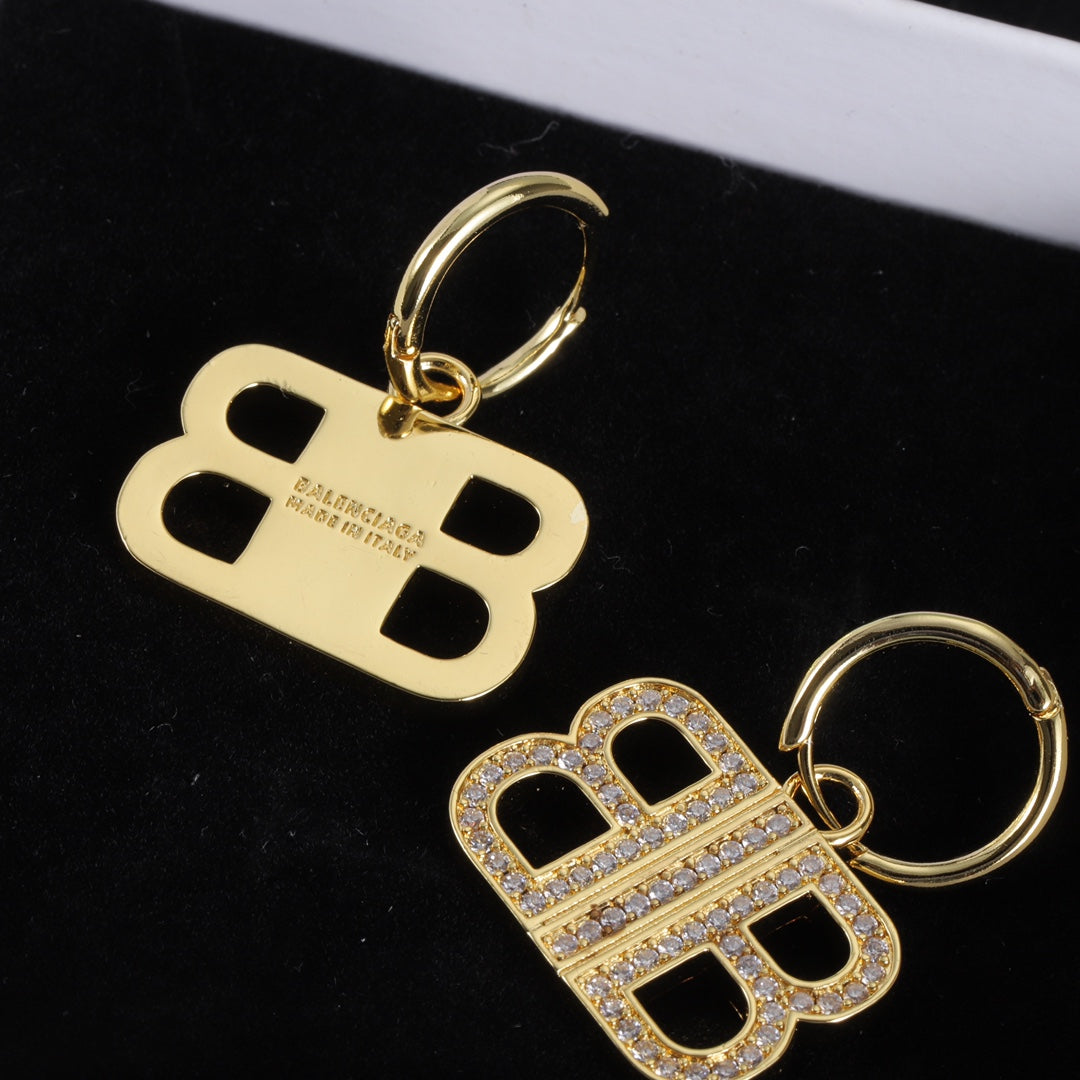 14J131E Popular Earrings