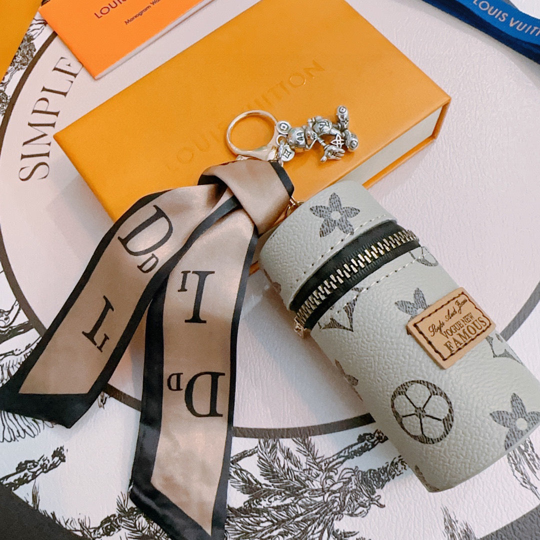 35ZE67A Popular bag 's charms accessories