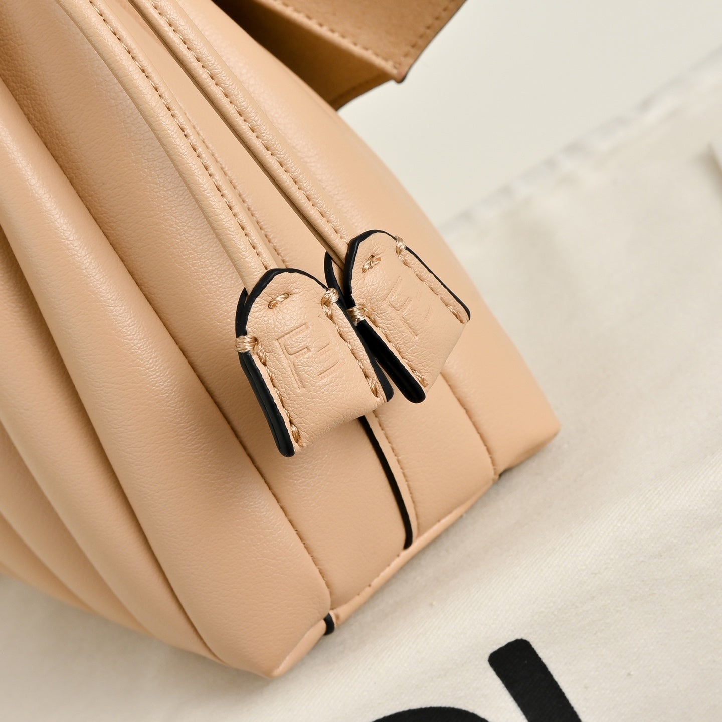 136PF106B Popular leather bag