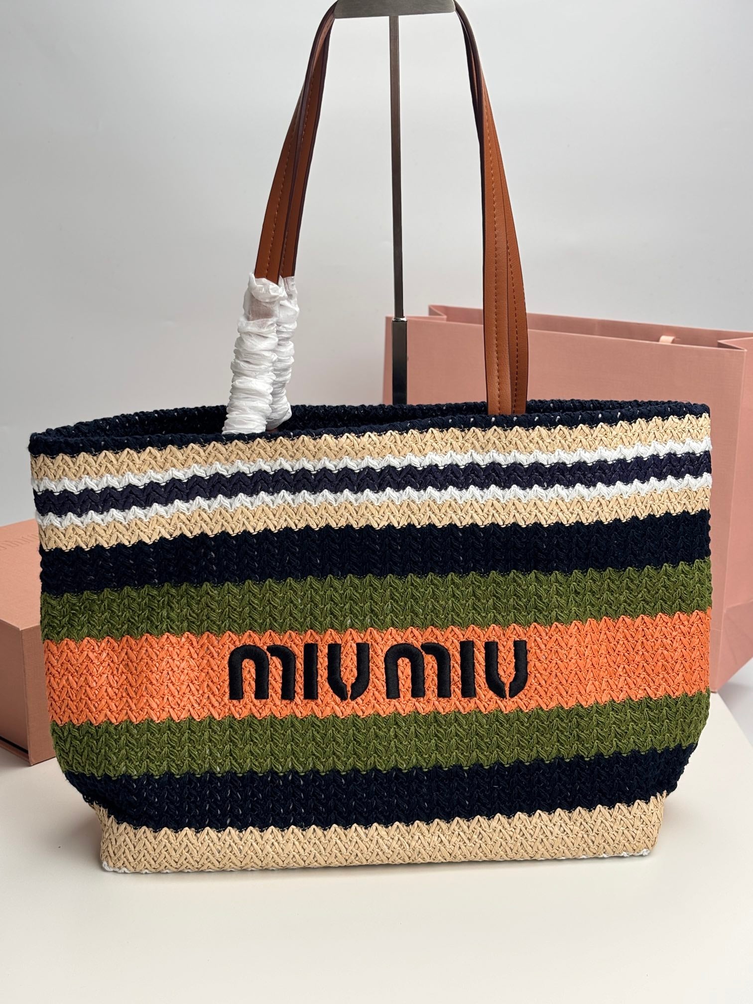 1XA78B Popular    Woven Bag