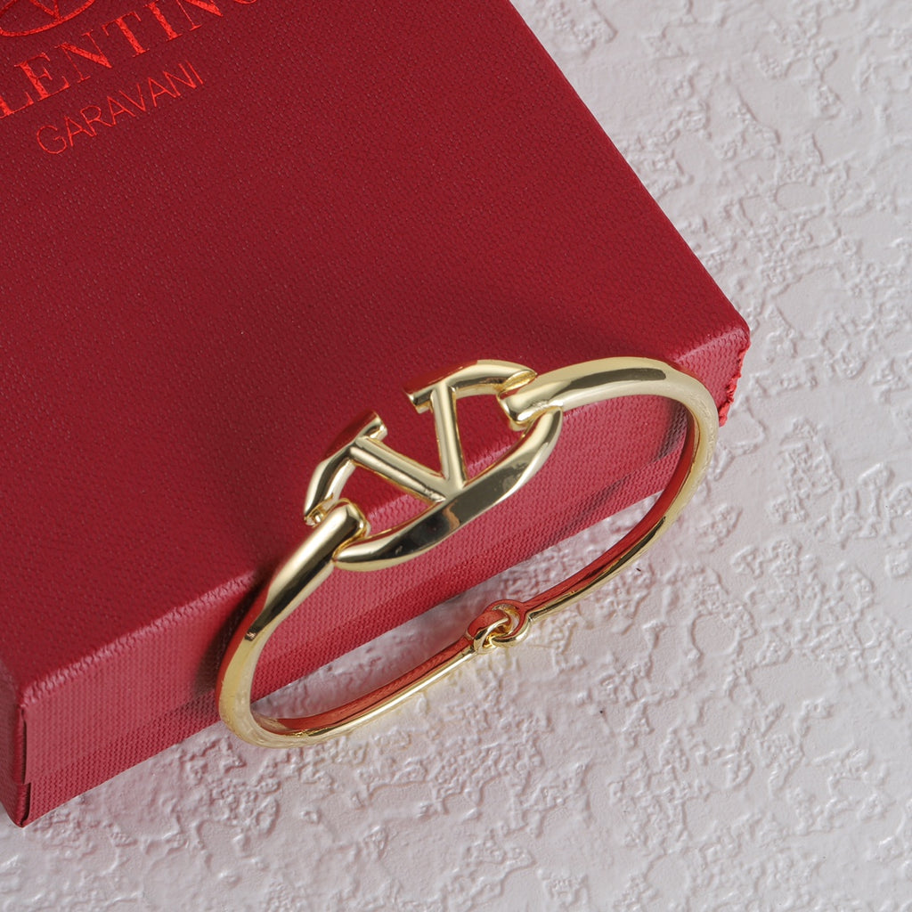 14VL354K  Popular Bracelets