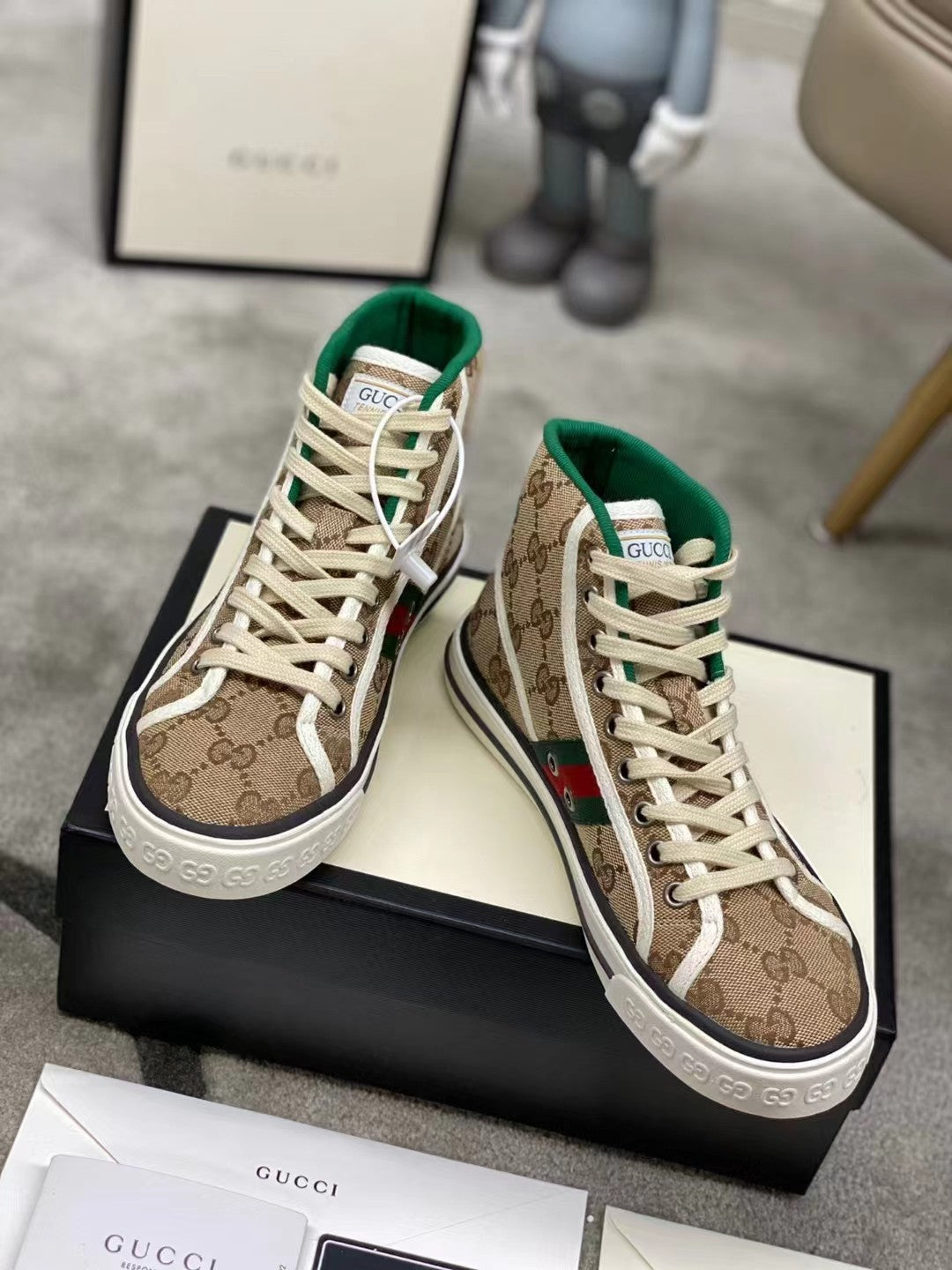 2YB47Z Popular shoes