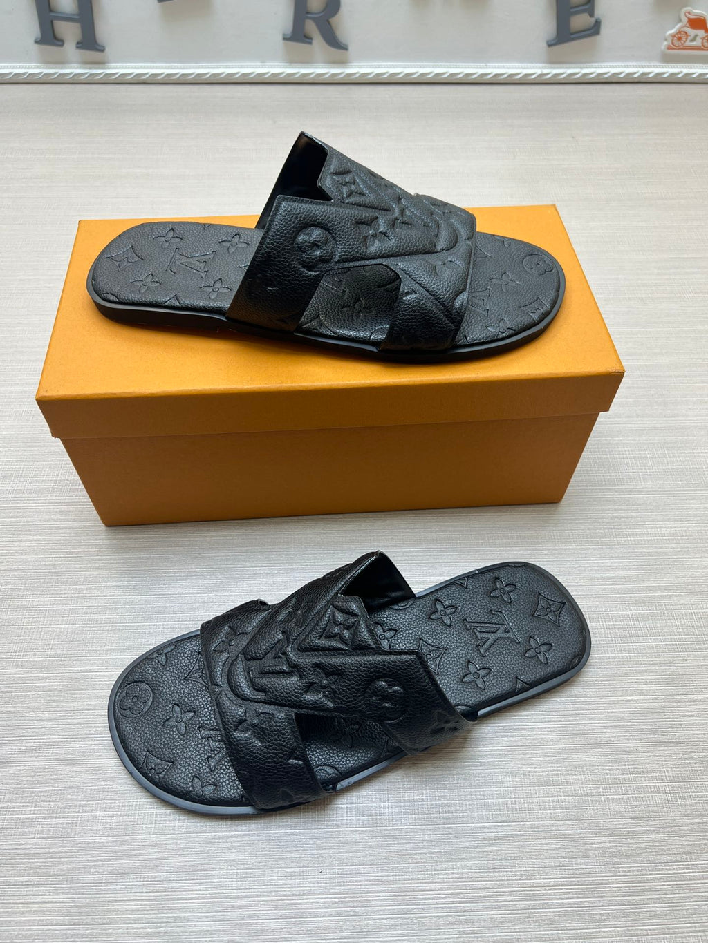 54E34Z Popular slippers