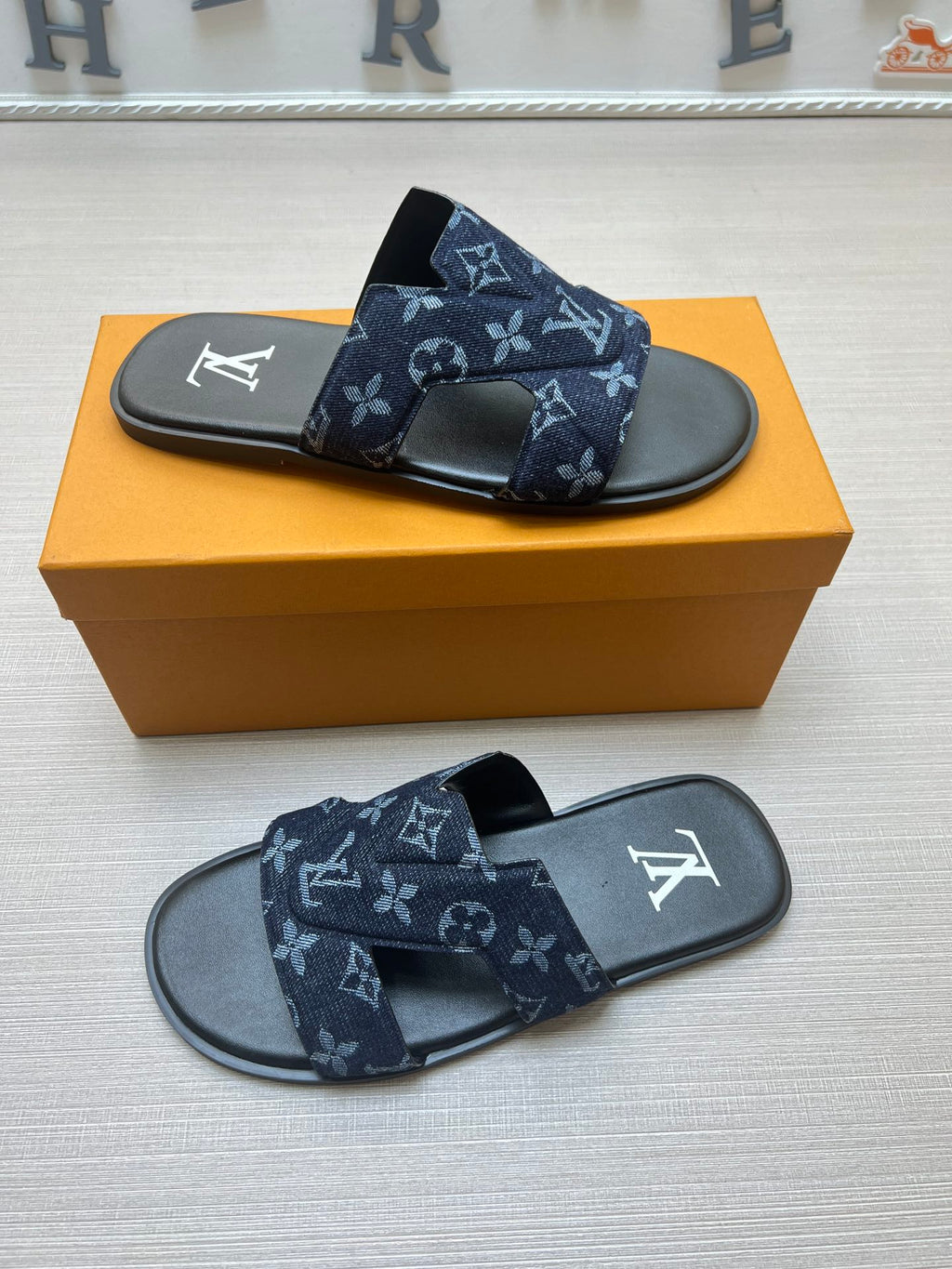54E29Z Popular slippers