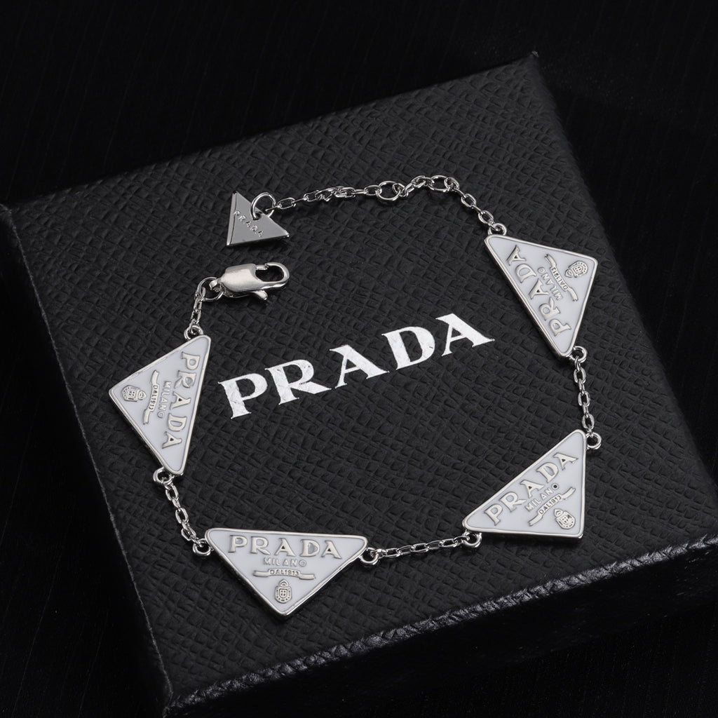 1XPD595K  Popular Bracelets
