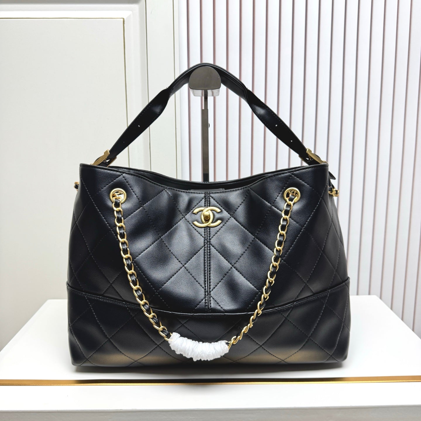 146PC18B Popular leather bag
