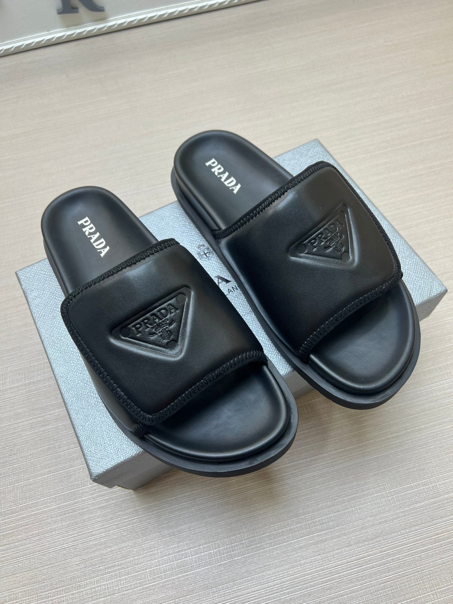 54PD6Z Popular slippers