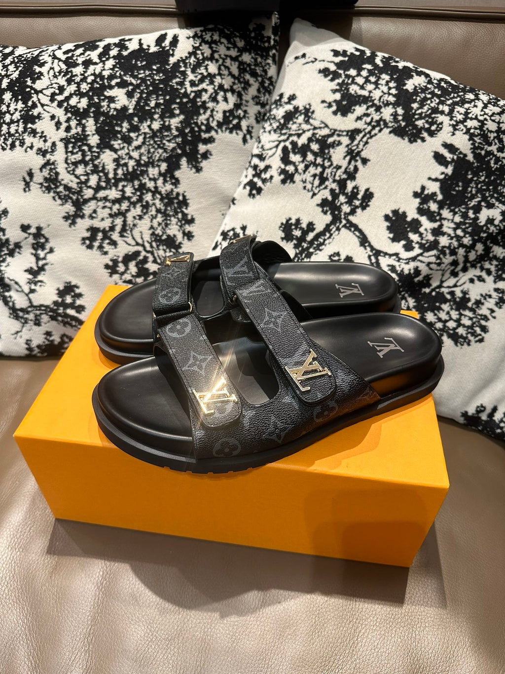 285ZE29Z  Popular leather Shoes