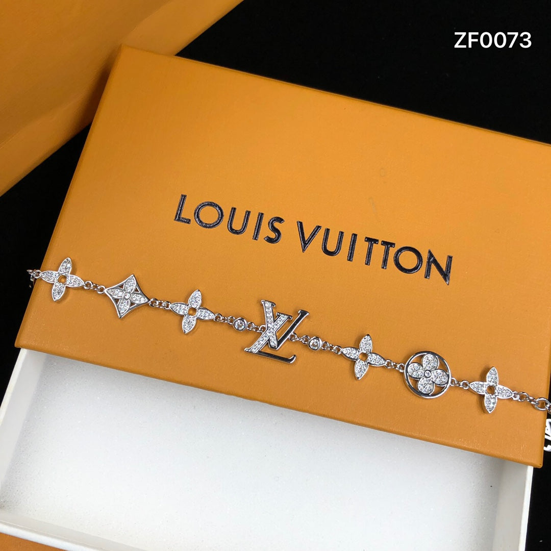 1E39E  Popular Bracelets