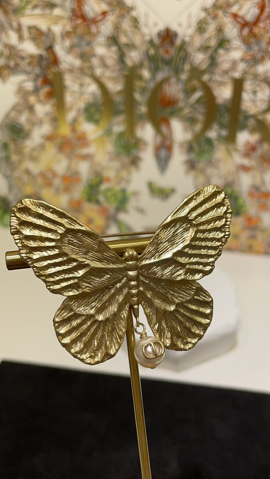 25ZD22X Popular Brooch