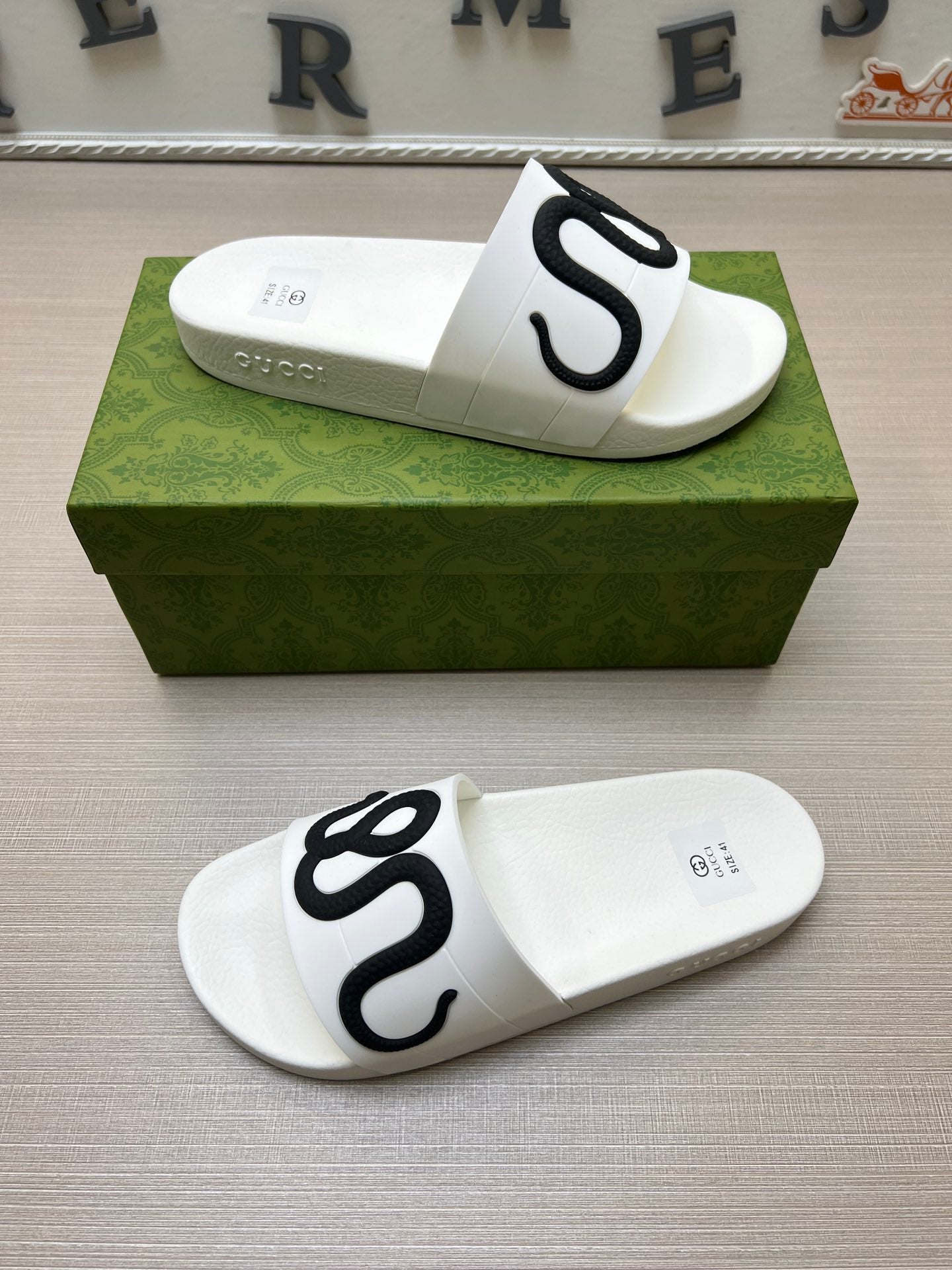 5LB217Z Popular Slippers