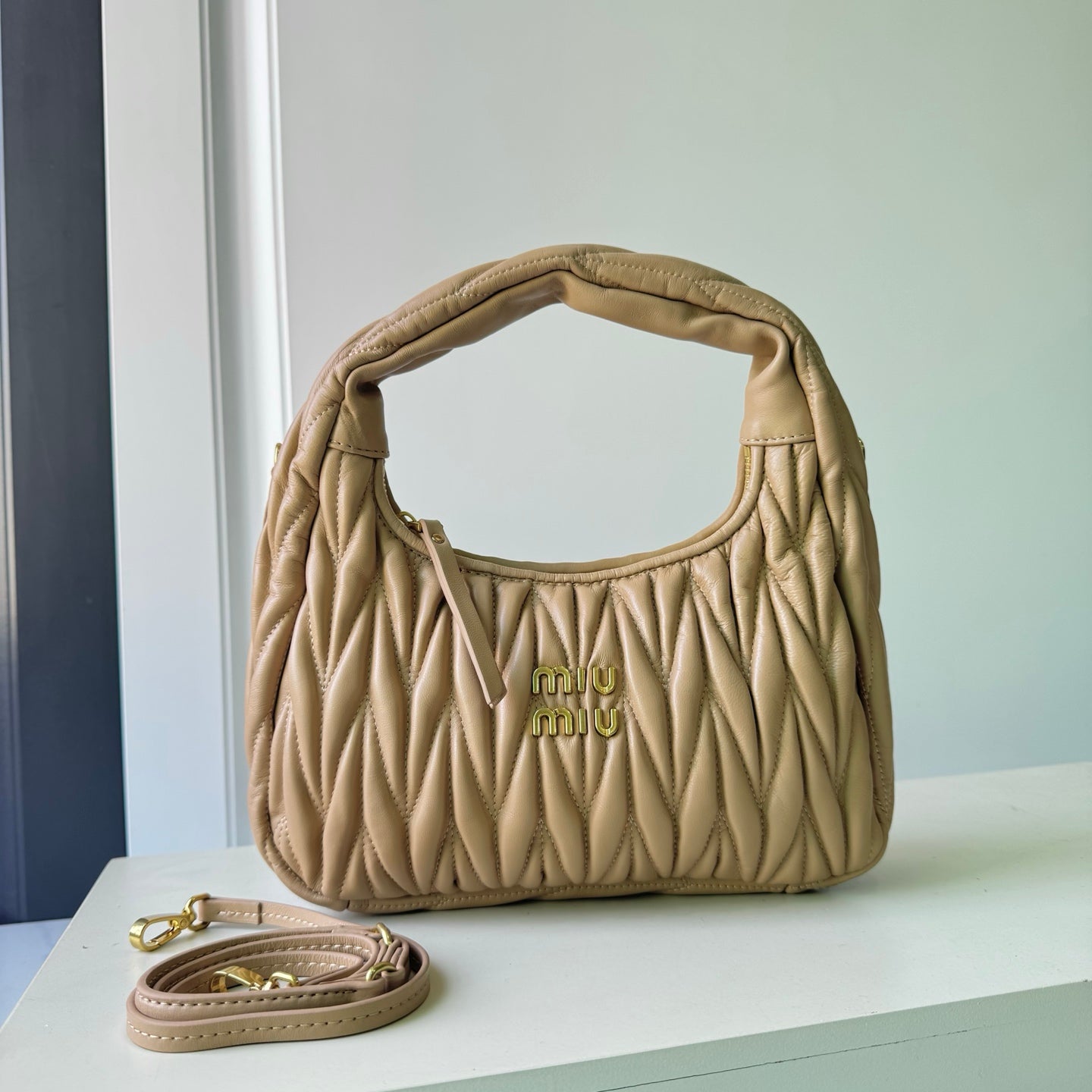B1P46A121 Popular leather bag（29x24x10cm）