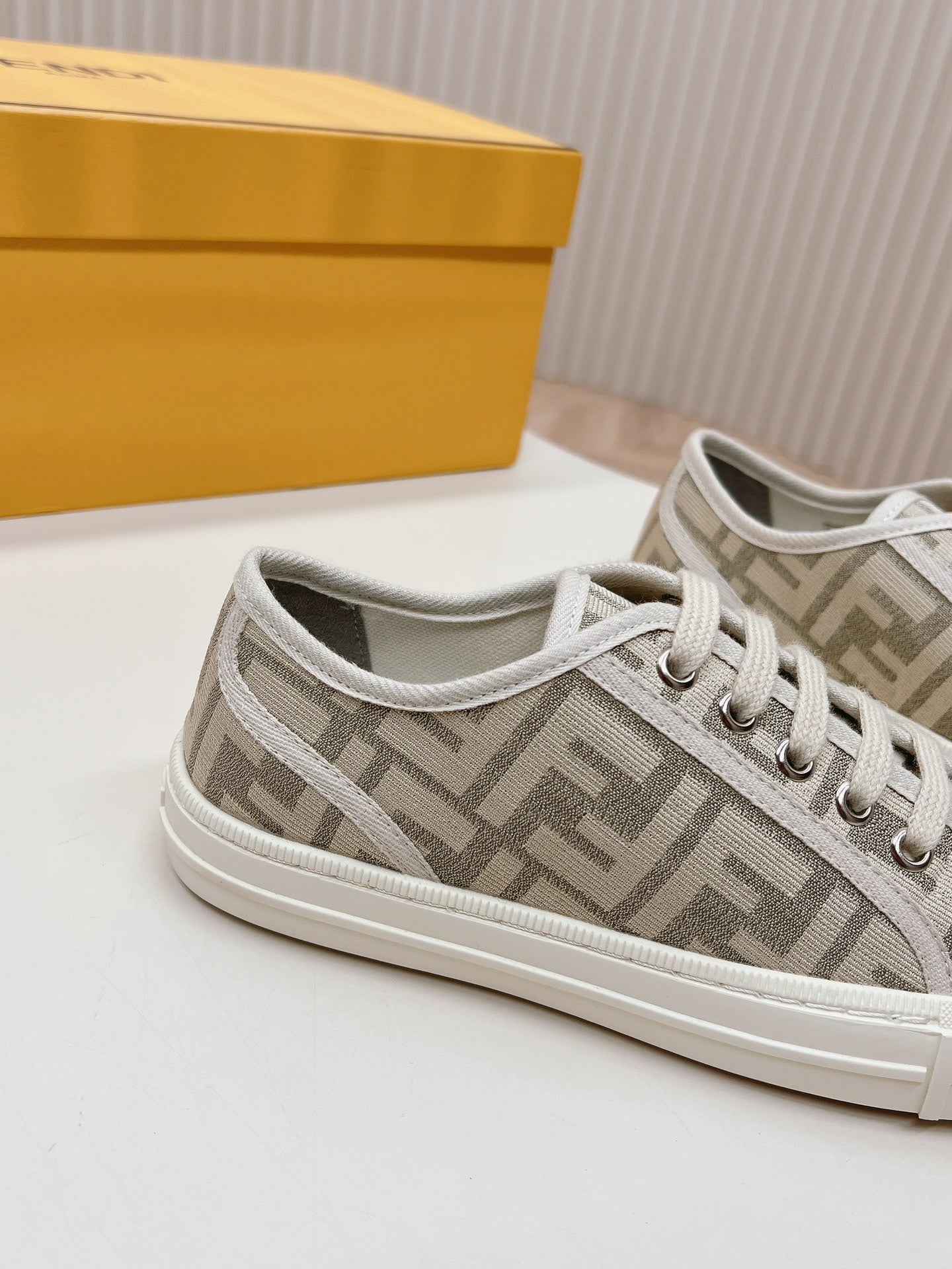 2105QF423Z Popular high-quality Shoes