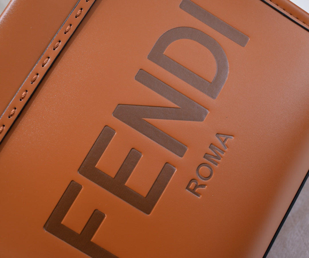 136PF101B Popular leather bag