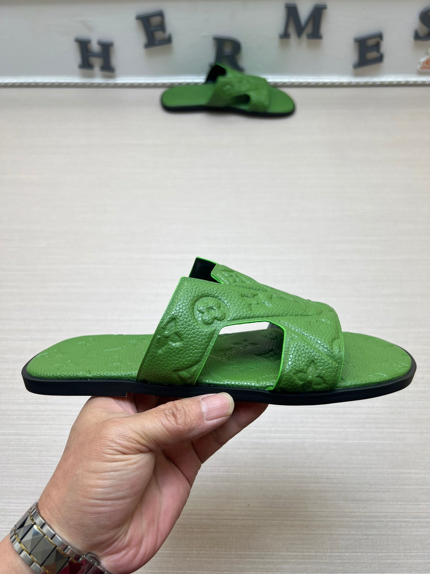 54E34Z Popular slippers