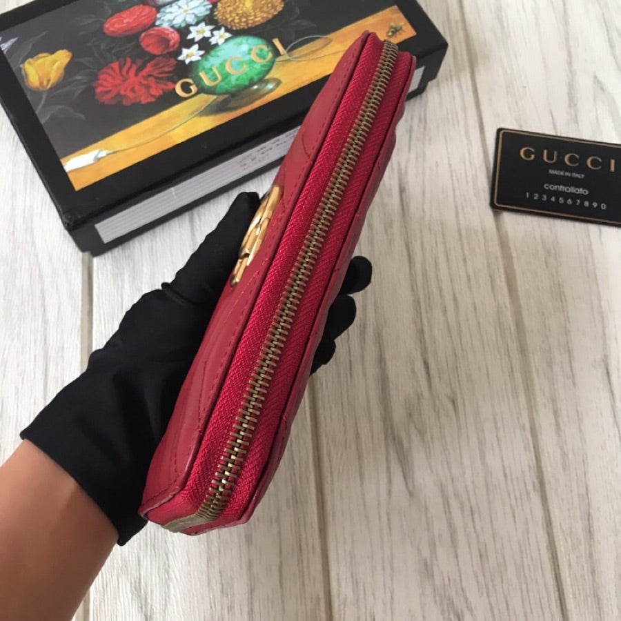 1XB81B Popular leather wallets