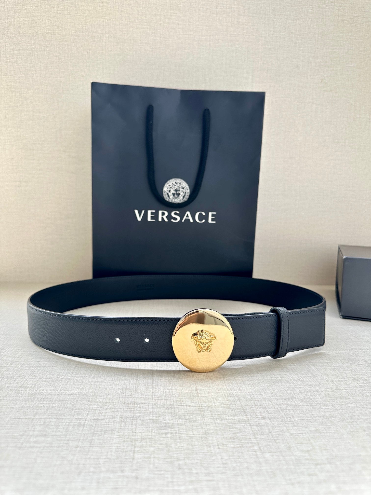 1115QV59P Popular High quality belt With full package