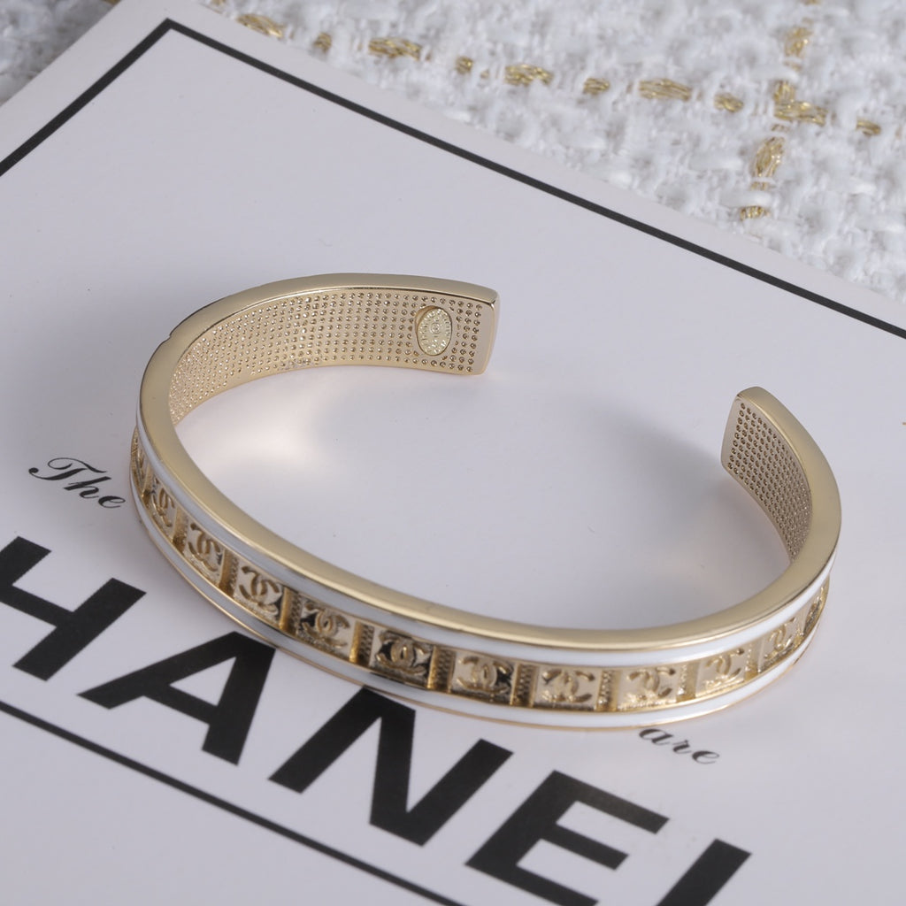 14C315K  Popular Bracelets