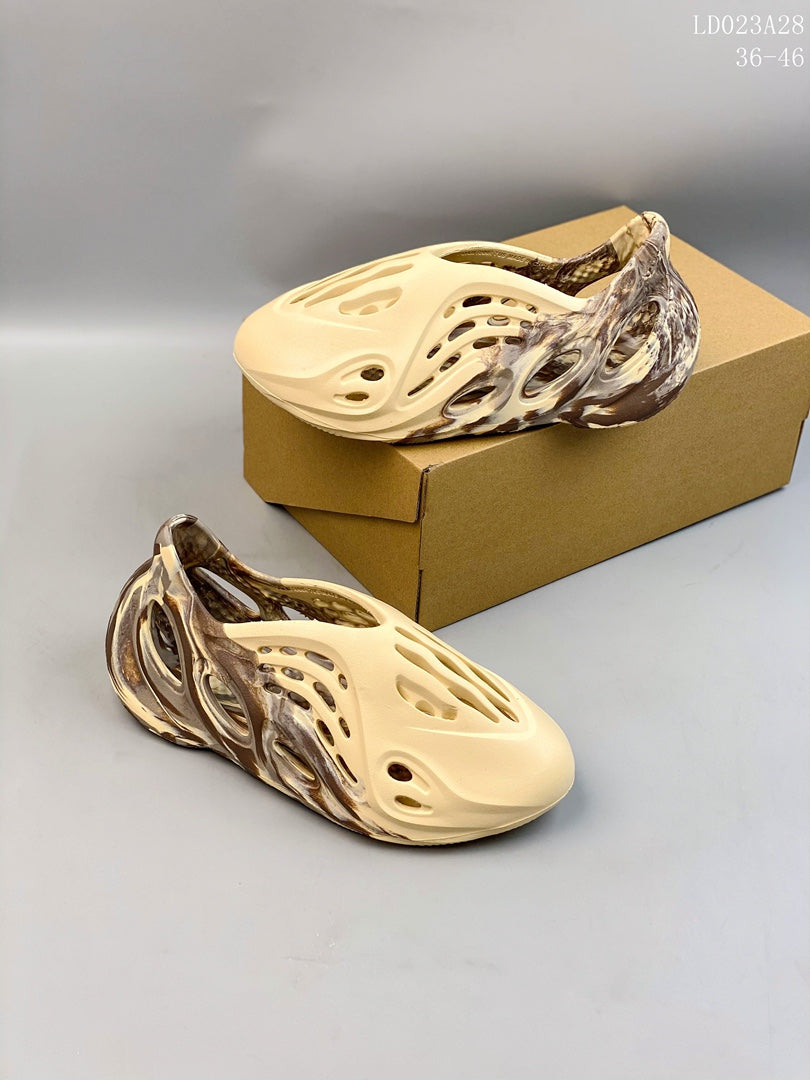 4A85Z  Popular shoes