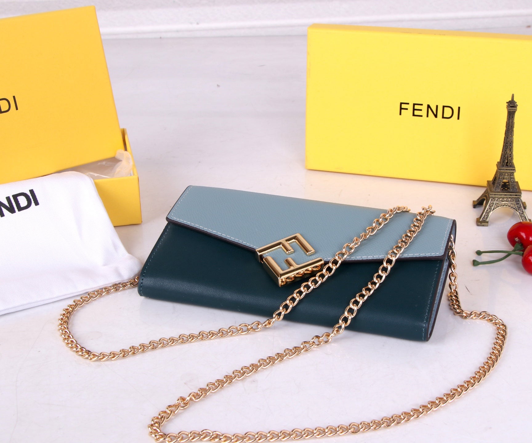 136PF103B Popular leather bag
