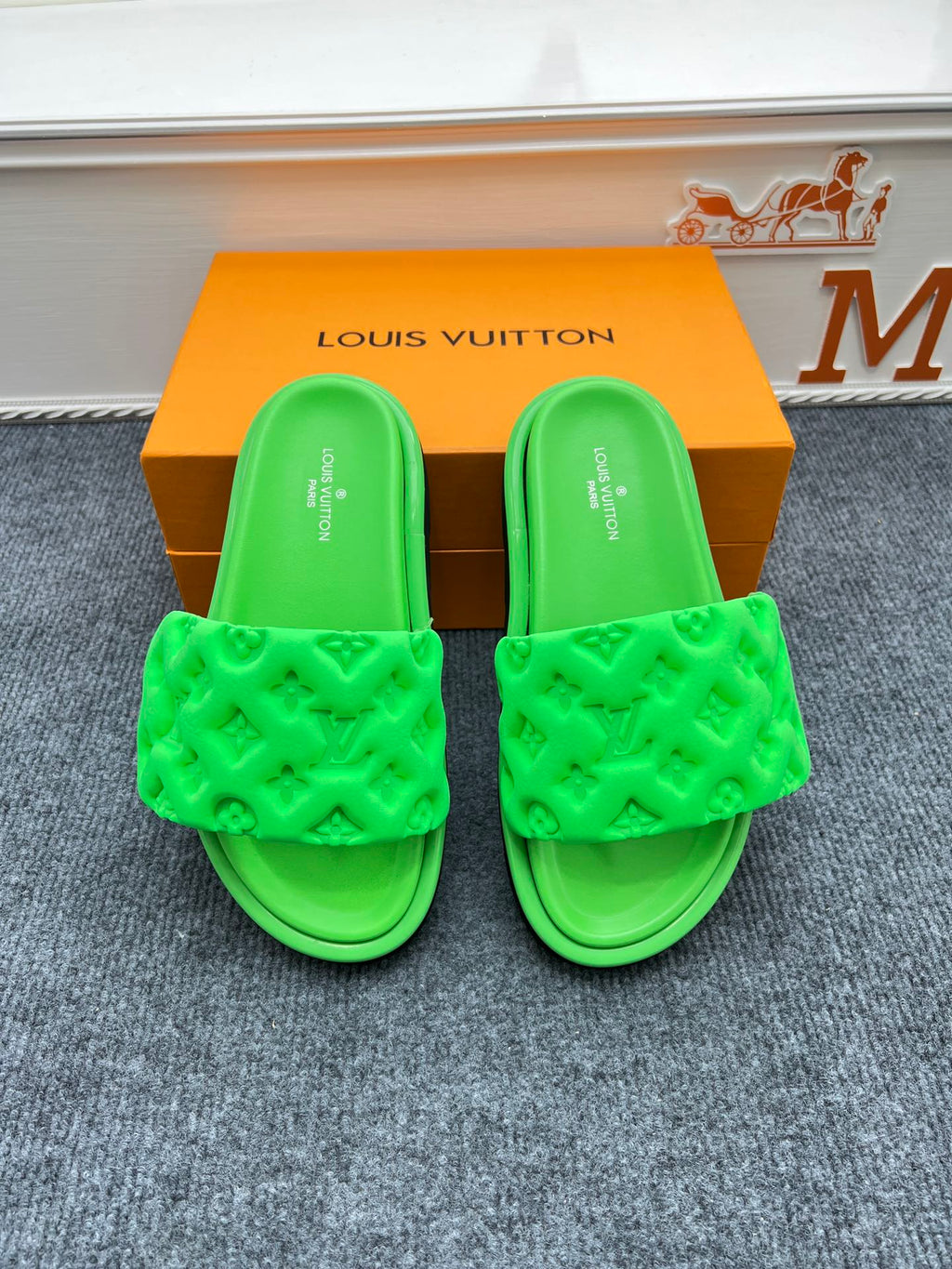 5YE115Z Popular Slippers