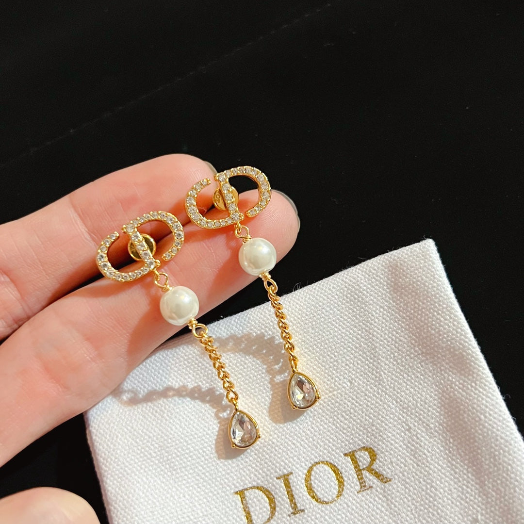 14D208E Popular  Earrings