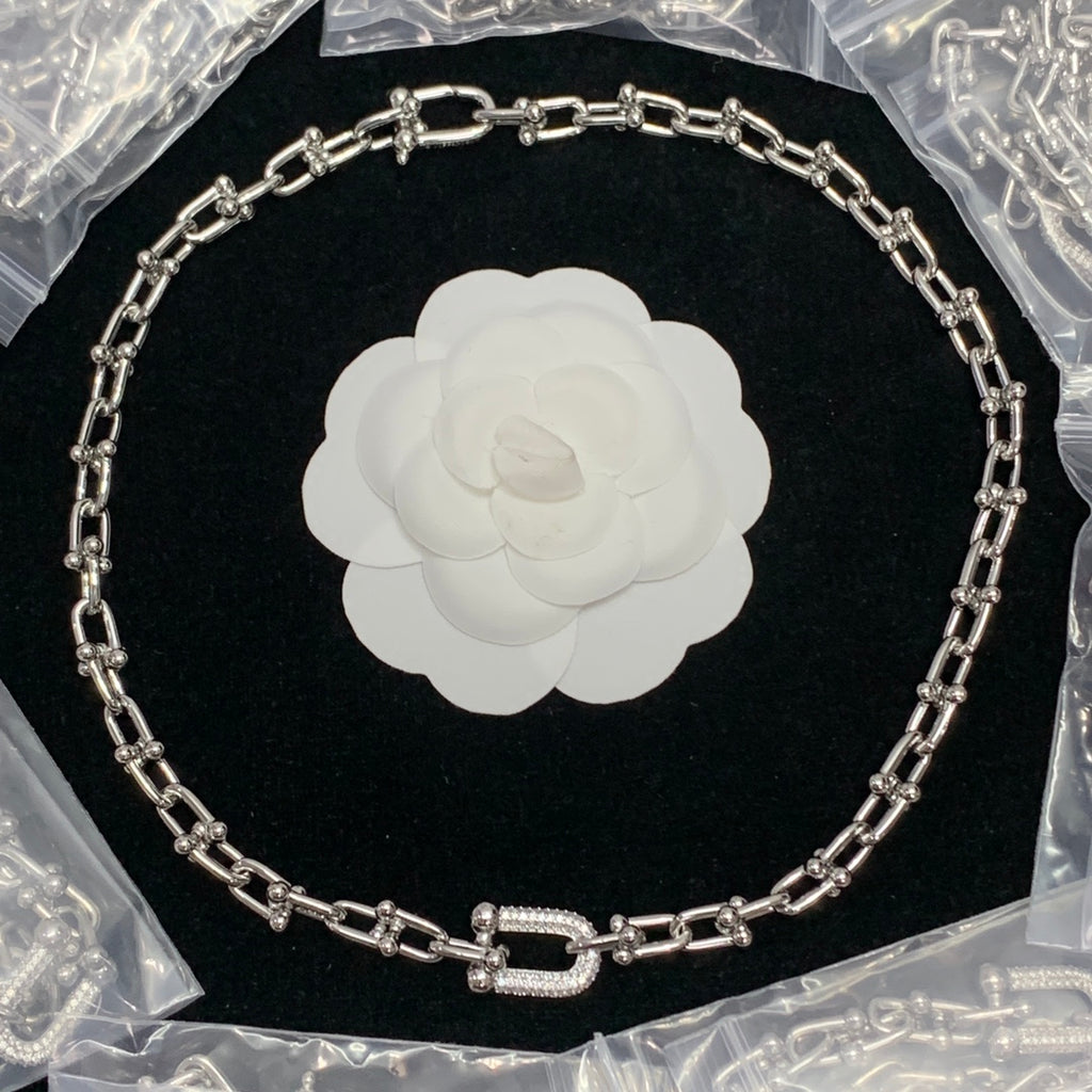 8XT31X  Popular    Earring Bracelets Necklaces