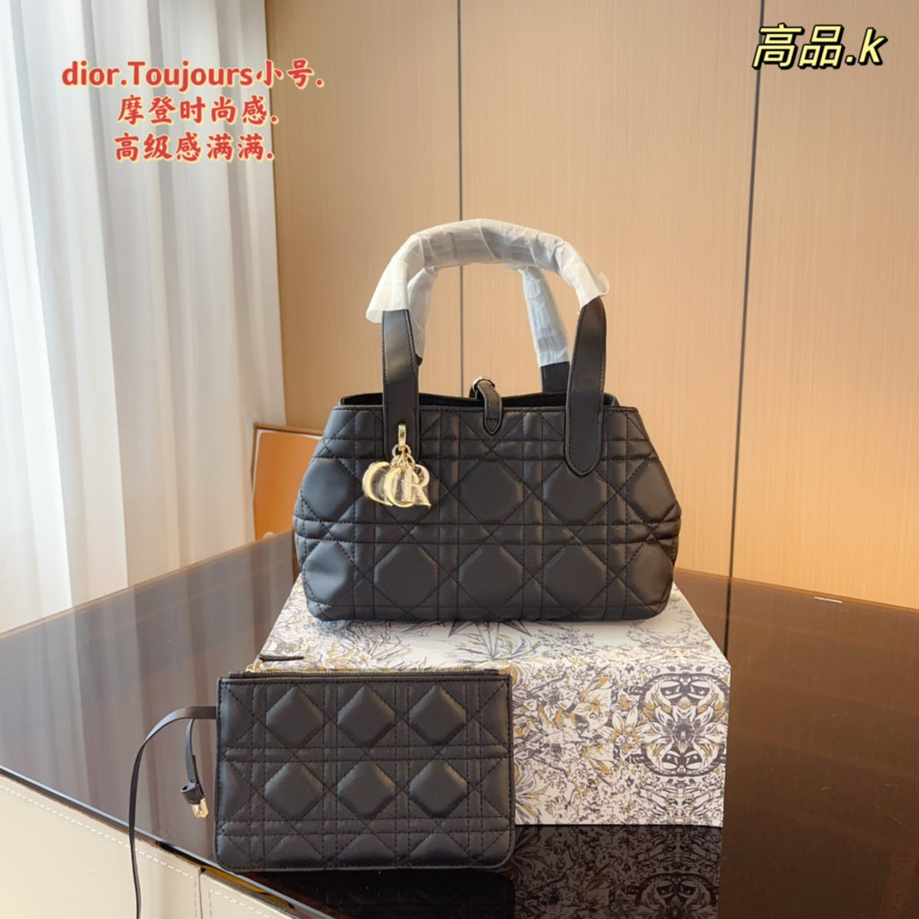 16XC107B Popular leather bag 