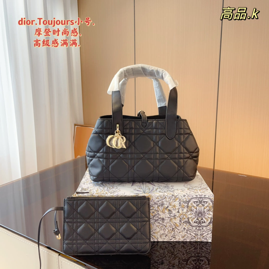 16XC107B Popular leather bag 