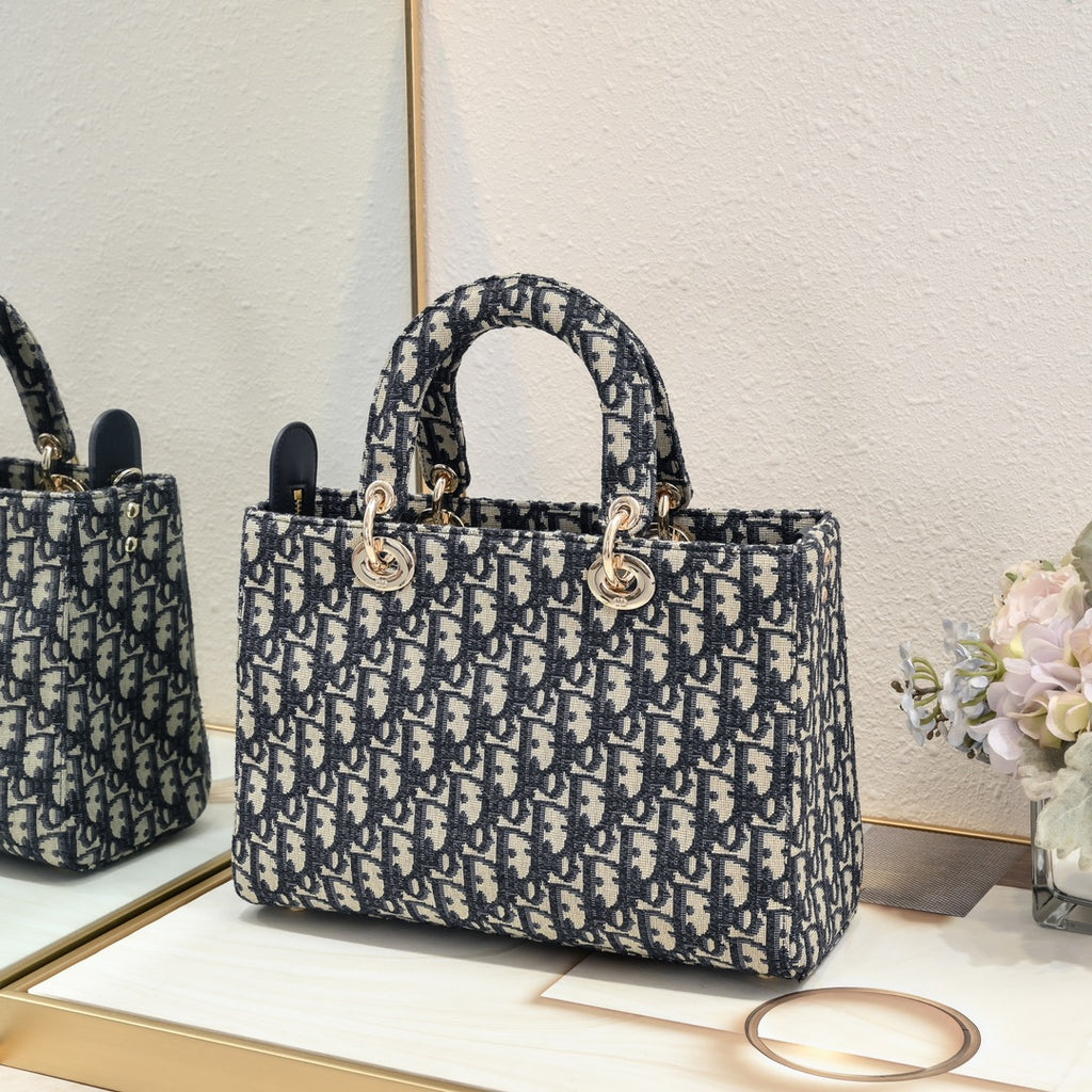 1XD439B Popular   embroidery bag