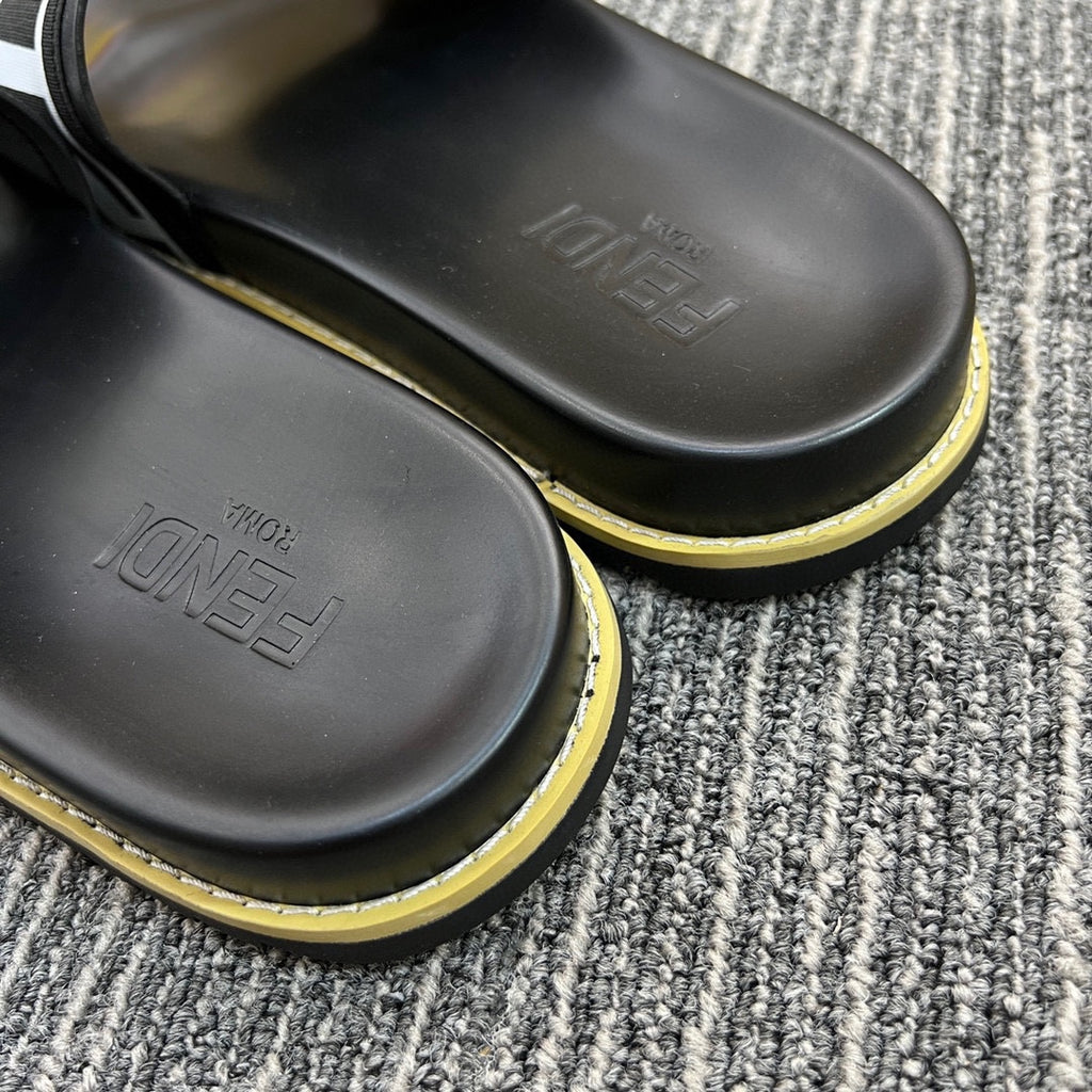 5XF103Z Popular Slippers