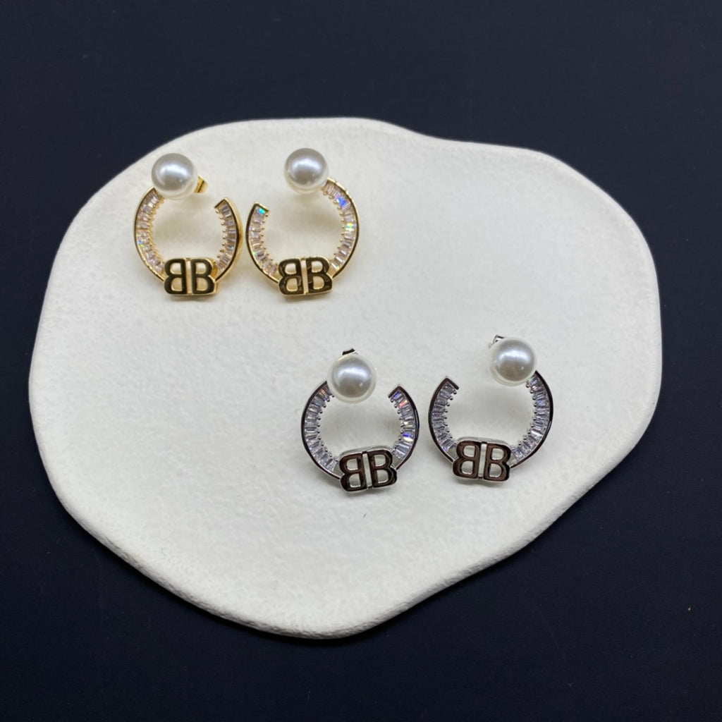 14J143E Popular Earrings