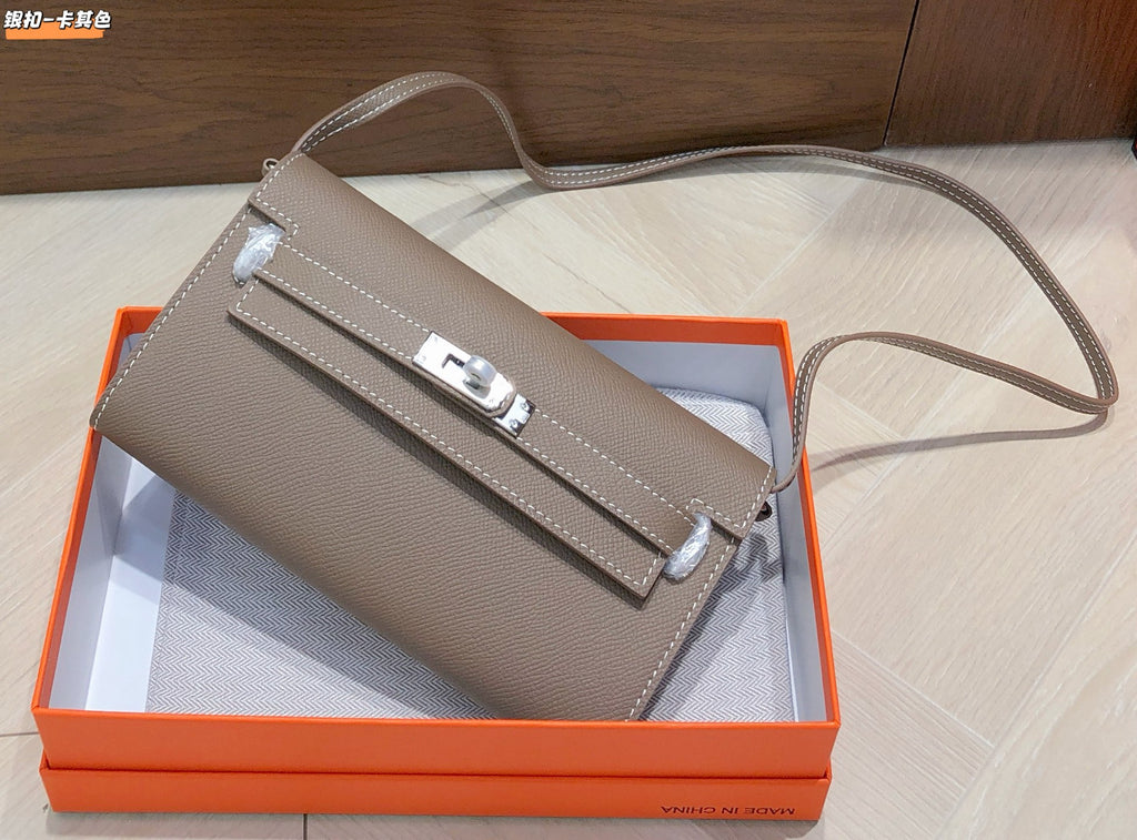 B1X66H10 Popular high-quality leather bag