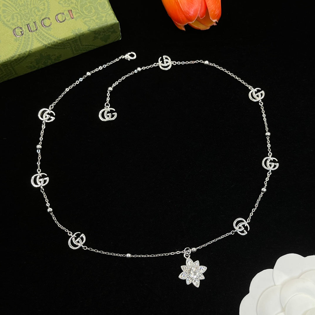 175RB27X Popular   Necklaces .