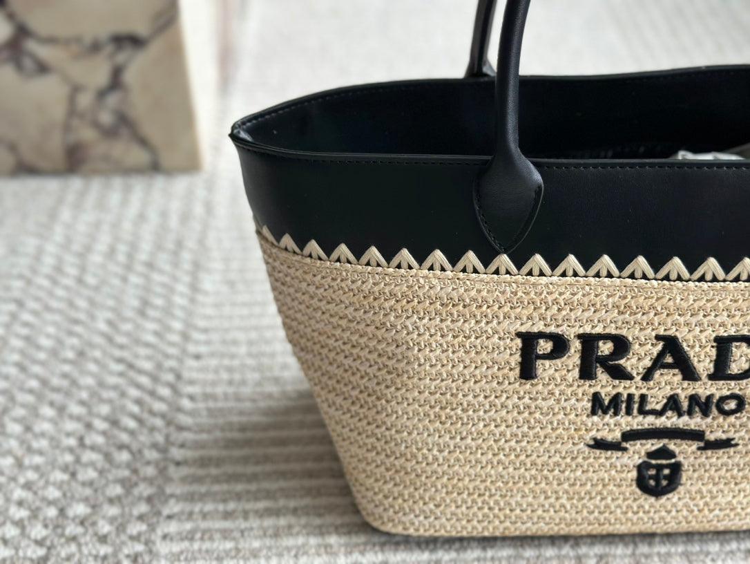 B1N46P13 Popular woven bag