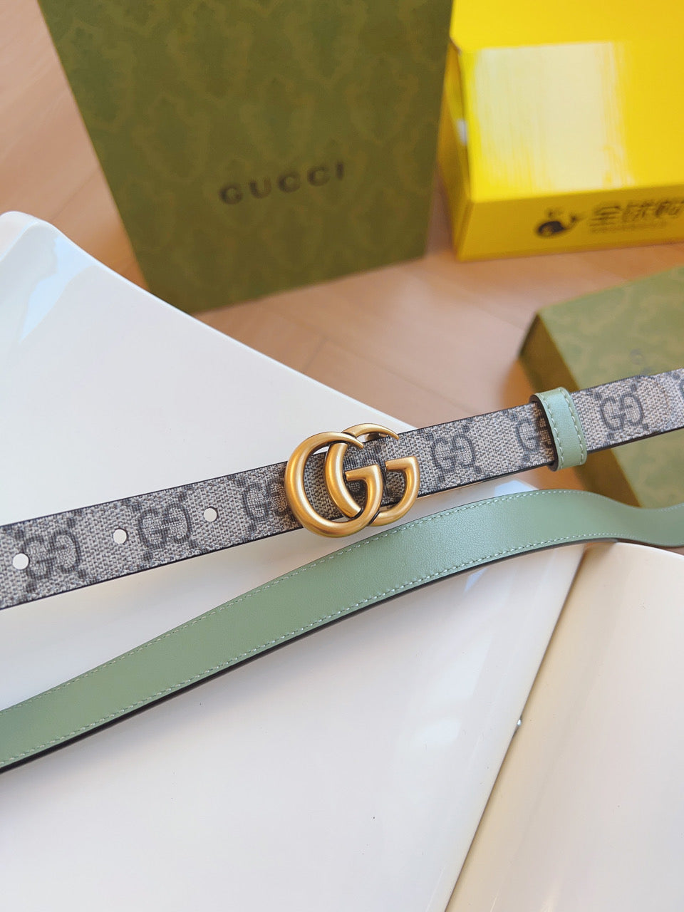 1115QB24P Popular High quality belt With full package