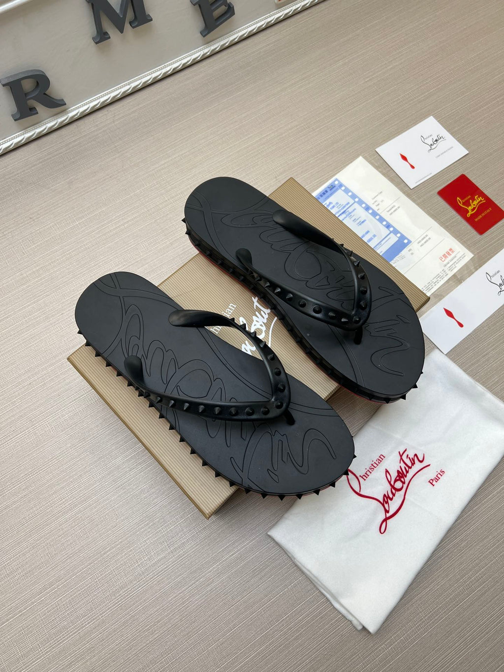 54A106Z Popular slippers