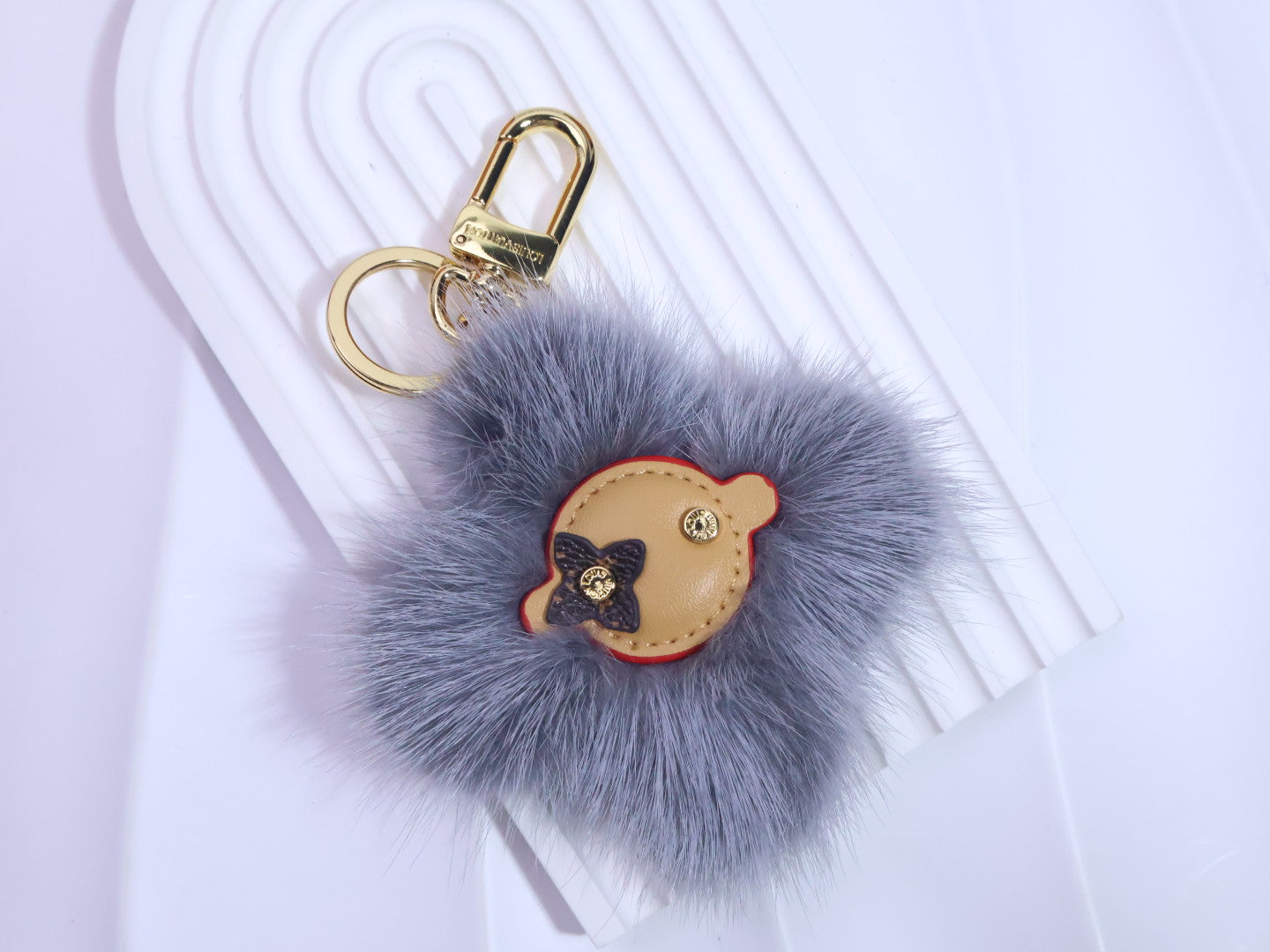 35QE26A Popular bag 's charms accessories