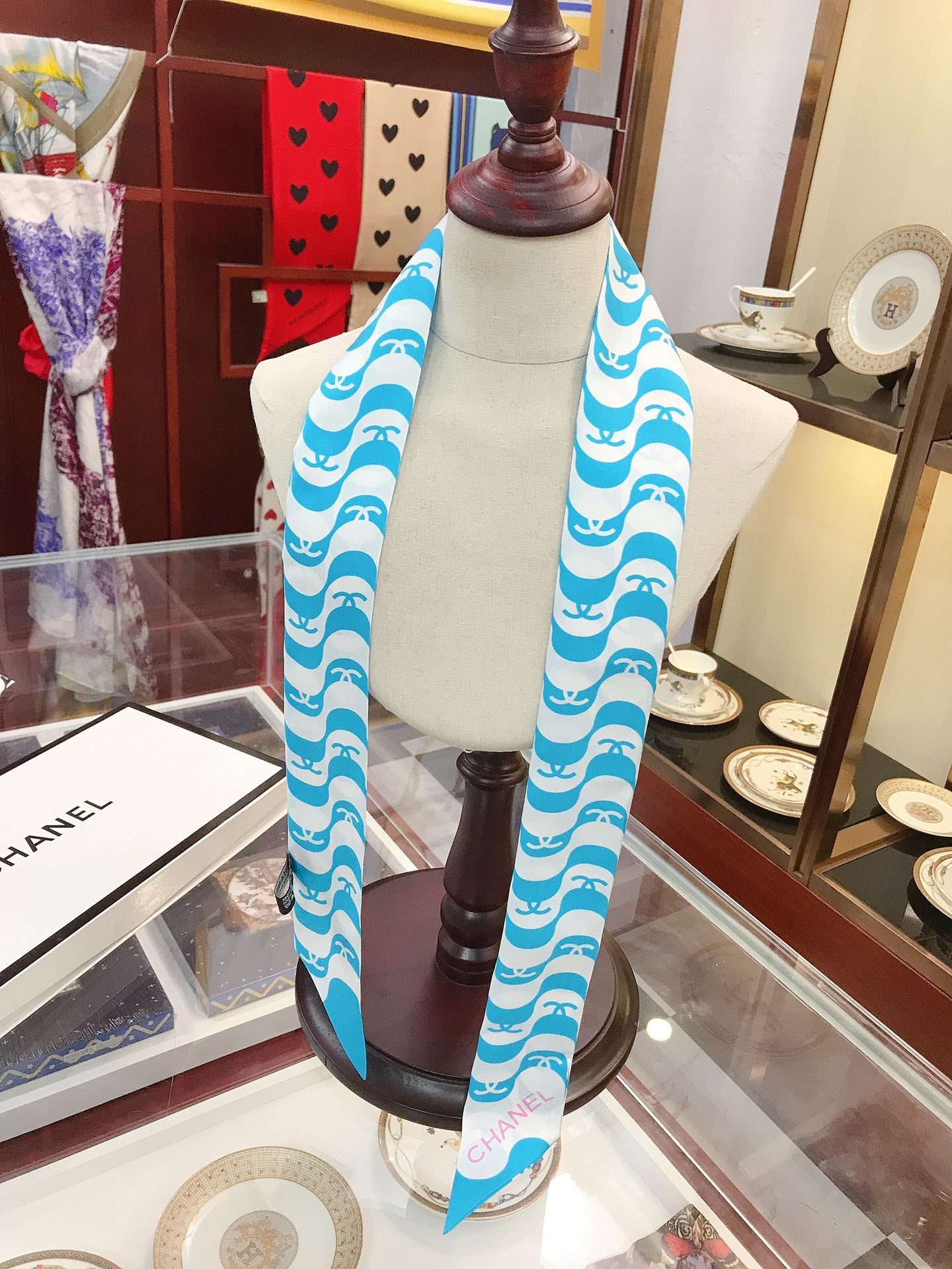 146NC9W Popular Silk Scarve