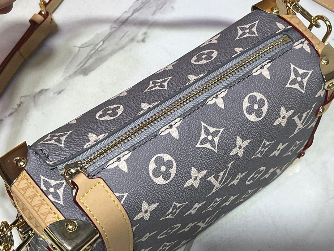 155NE19B Popular leather bag