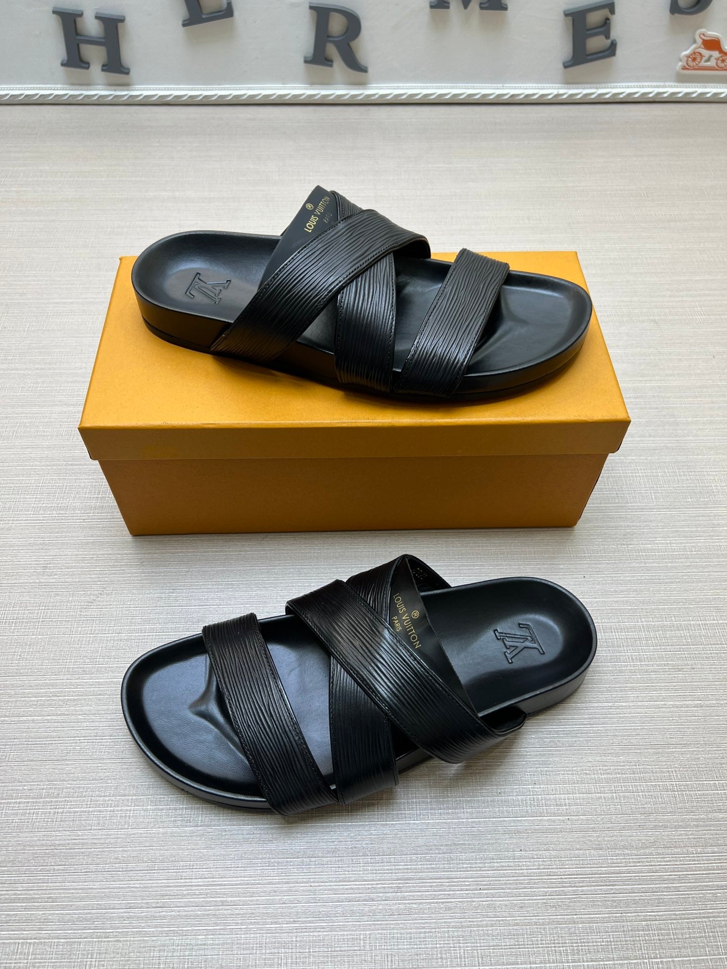 54E89Z Popular slippers