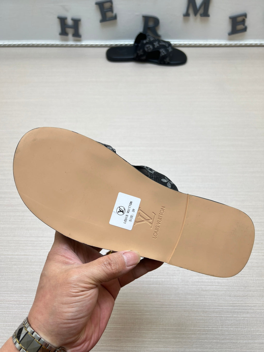 54E32Z Popular slippers