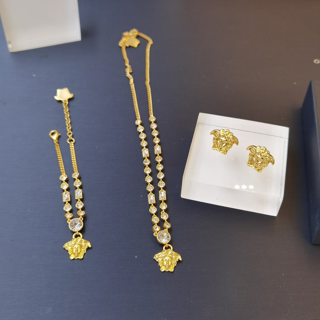 15QV42X Popular Necklace. Bracelets. earring